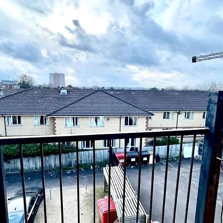 Holiday Flat In Central Slough Near To London Heathrow And Windsor With Free Car Park מראה חיצוני תמונה